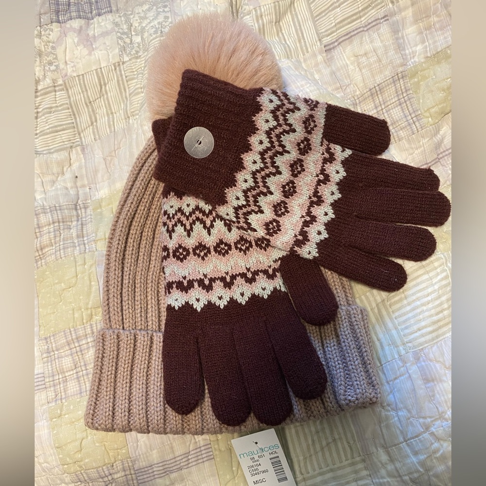 Maurice’s Pom Beanie And Gloves Bundle. NWT